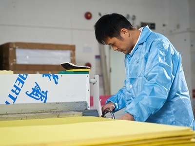 富利凱-操作機器